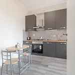 H11 Casa Meridiana Centro - Διαμέρισμα