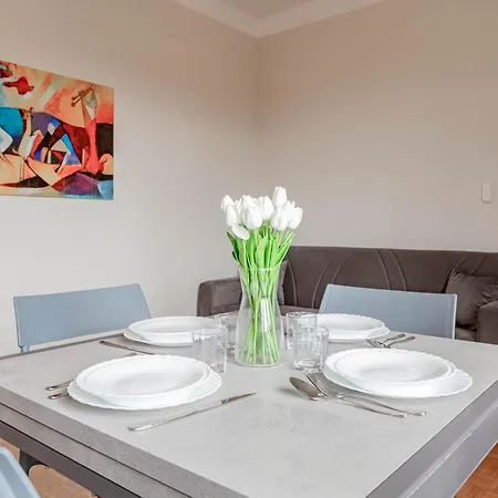 H11 Casa Meridiana Centro - Appartamento Sanremo